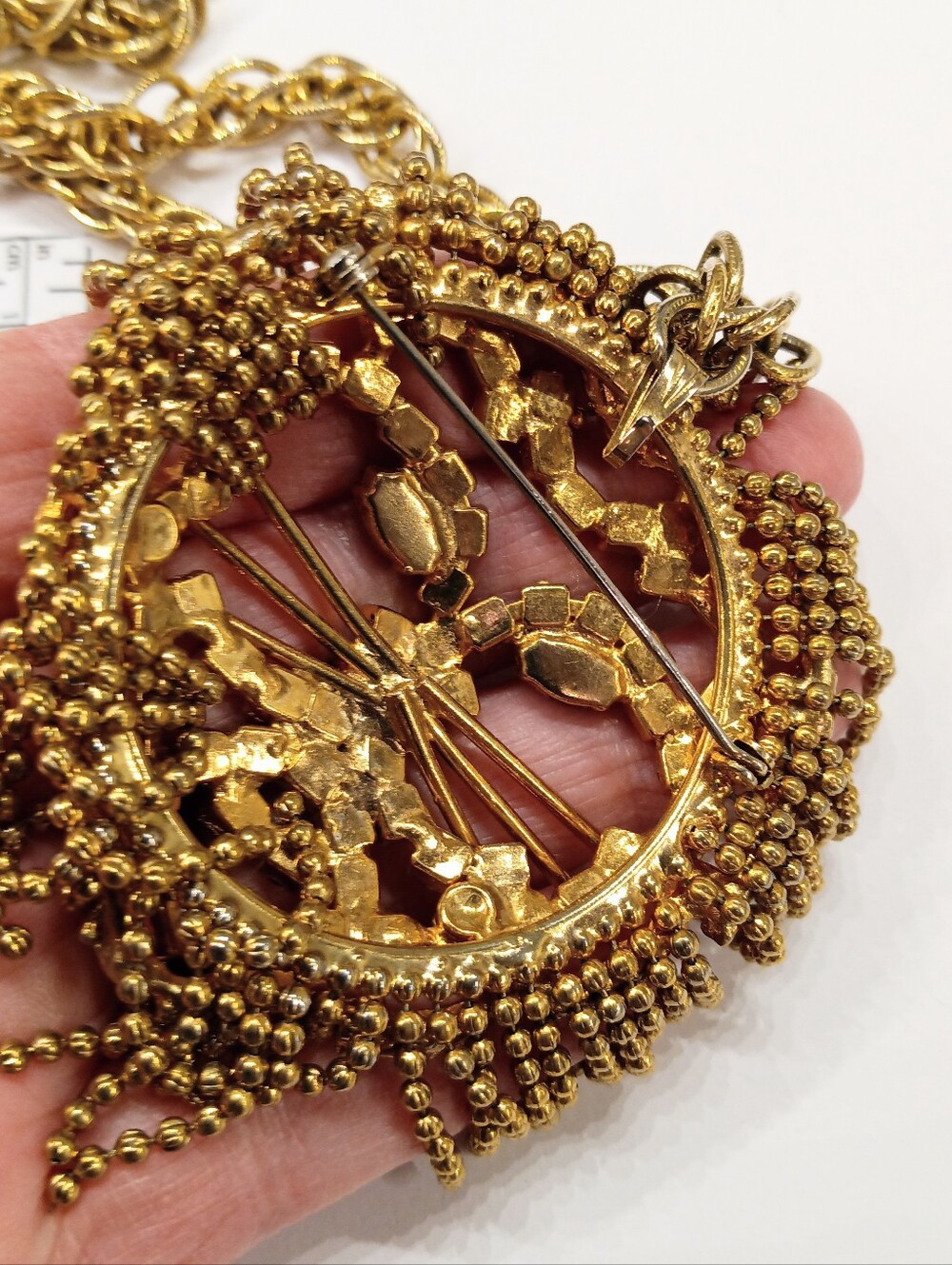 Vintage Lion Head Gold Fringe Ball Chain Brooch Pendant Possible DOMINIQUE - Picture 6 of 8